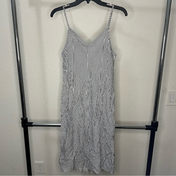 7 For All Mankind Midi Button Up dress size Small - Picture 3 of 5